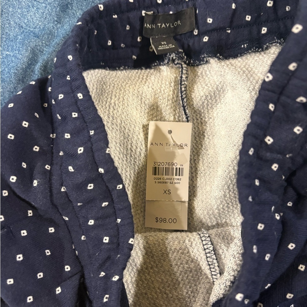 Ann Taylor polka dot jogger pants navy blue sz XS new with tags - Picture 3 of 4